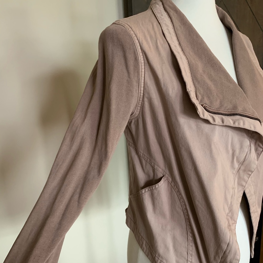 Dusty Rose colored jacket - Picture 2 of 6